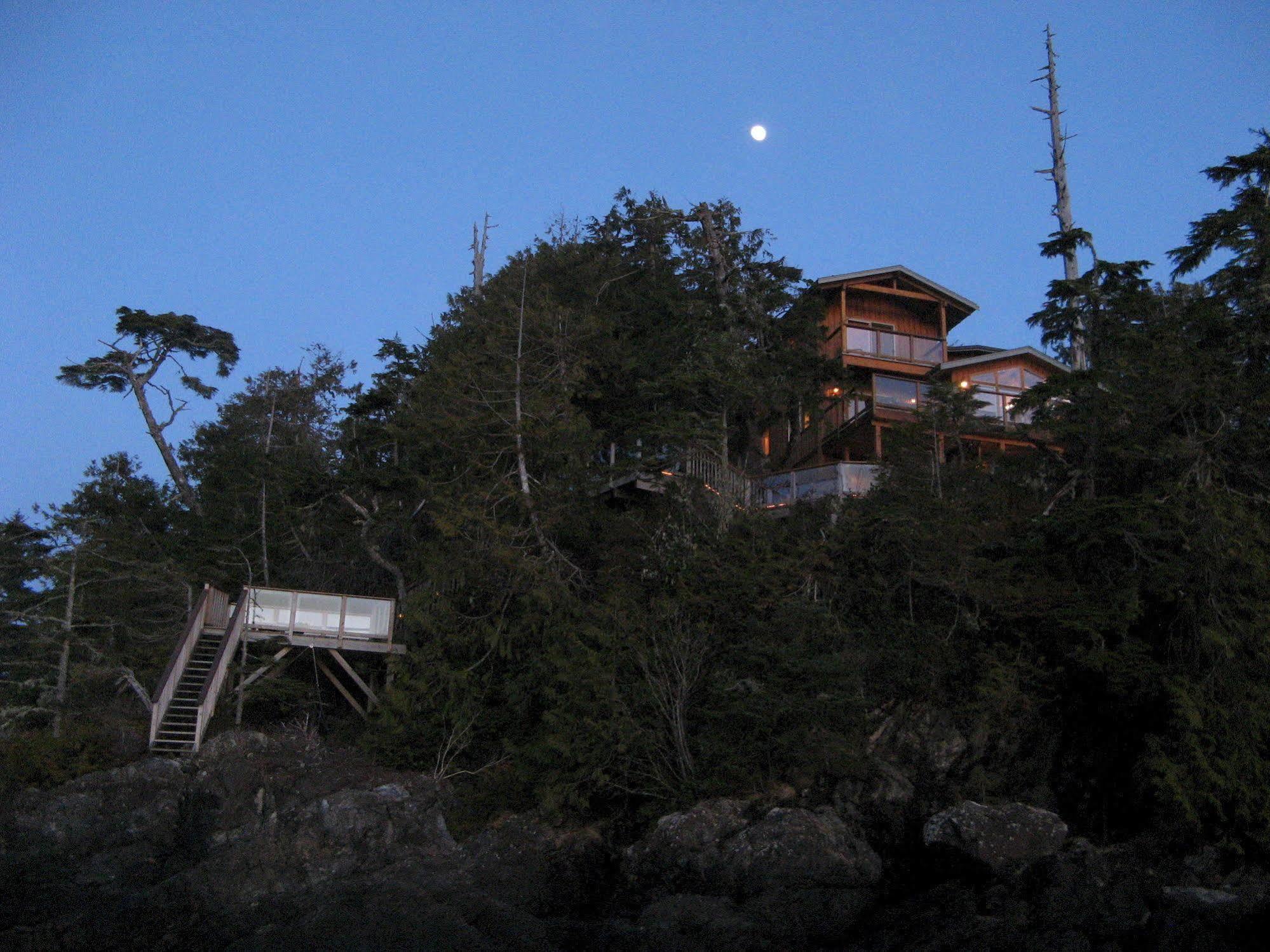 Reef Point Oceanfront Bed And Breakfast Ucluelet Extérieur photo